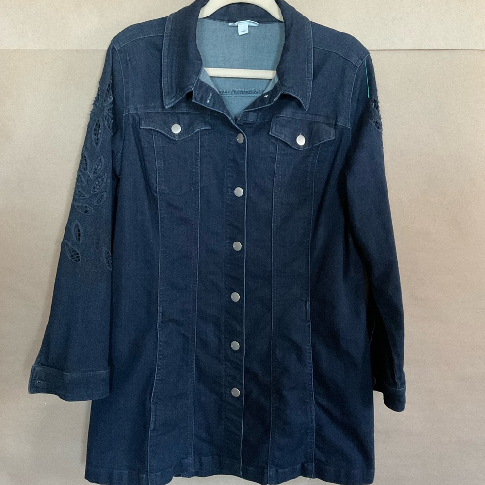 Westport Dark Blue Denim Jacket with Button Front. Size L